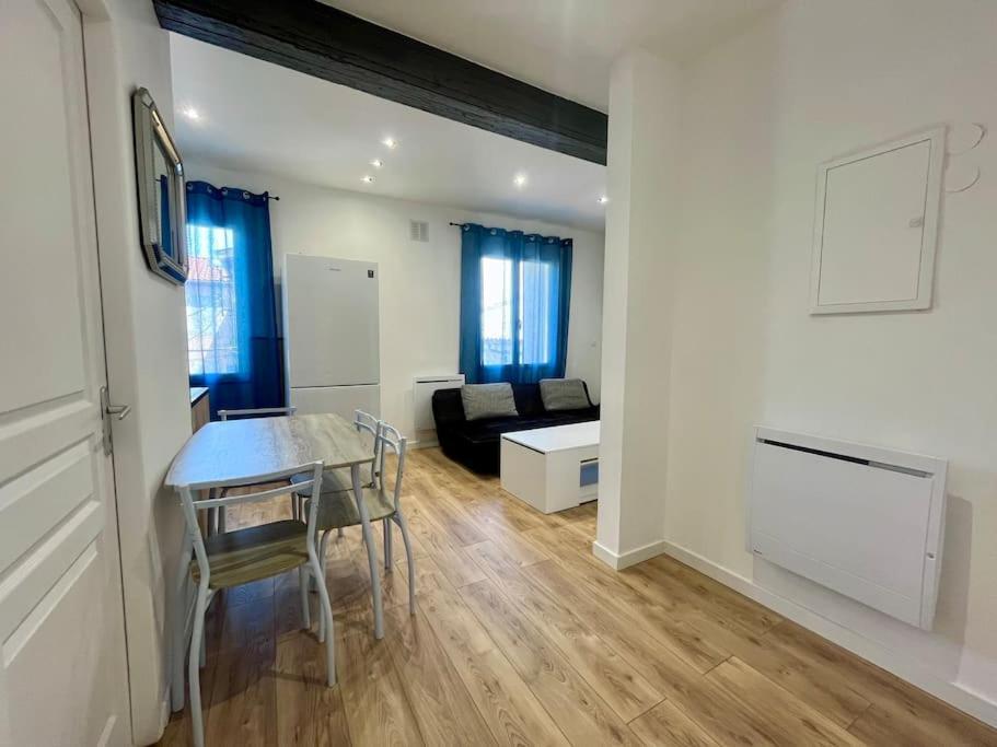 Appartement T2 Renove A 15 Min De Lyon à Pierre-Bénite Extérieur photo